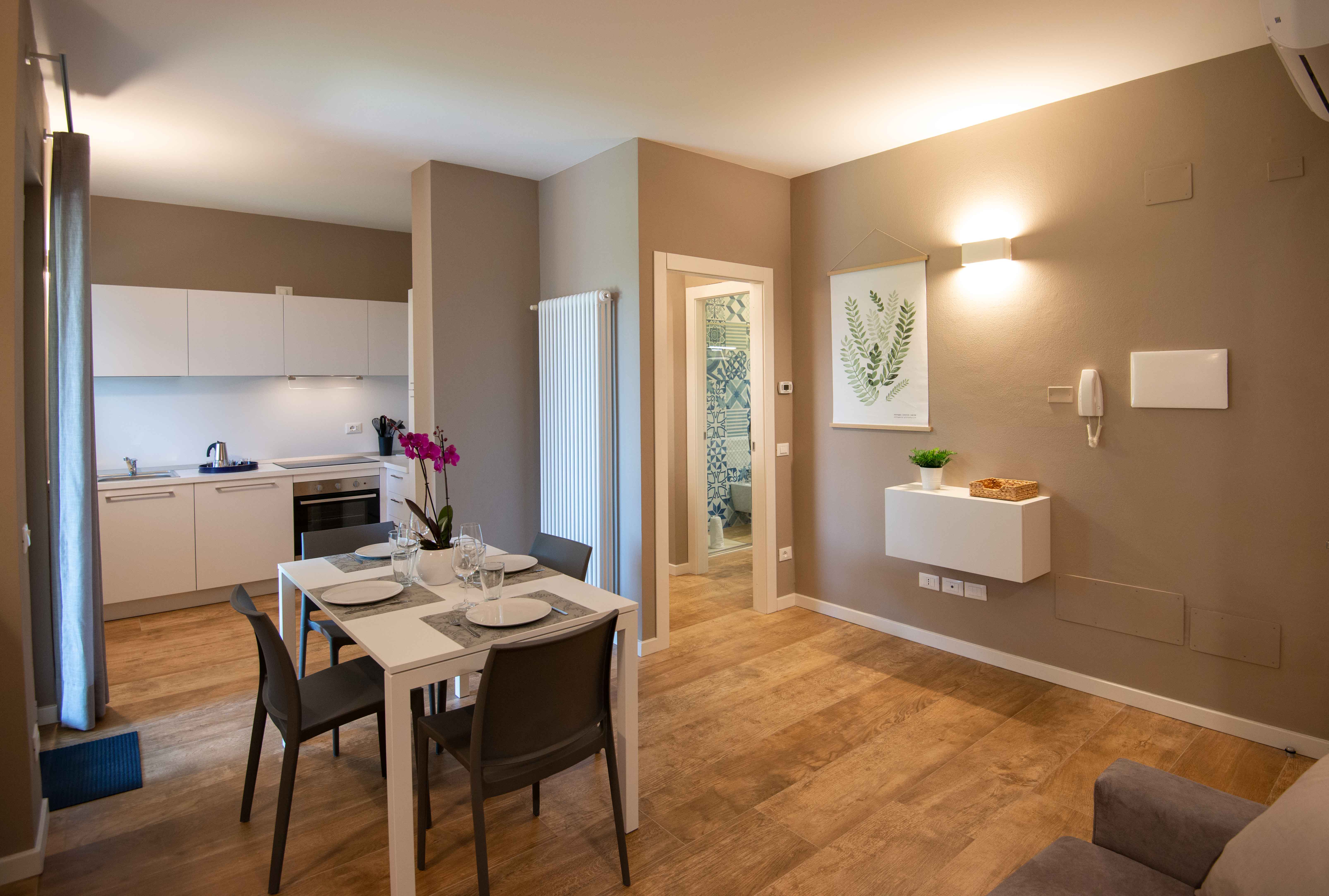 Apartments Sirmione center