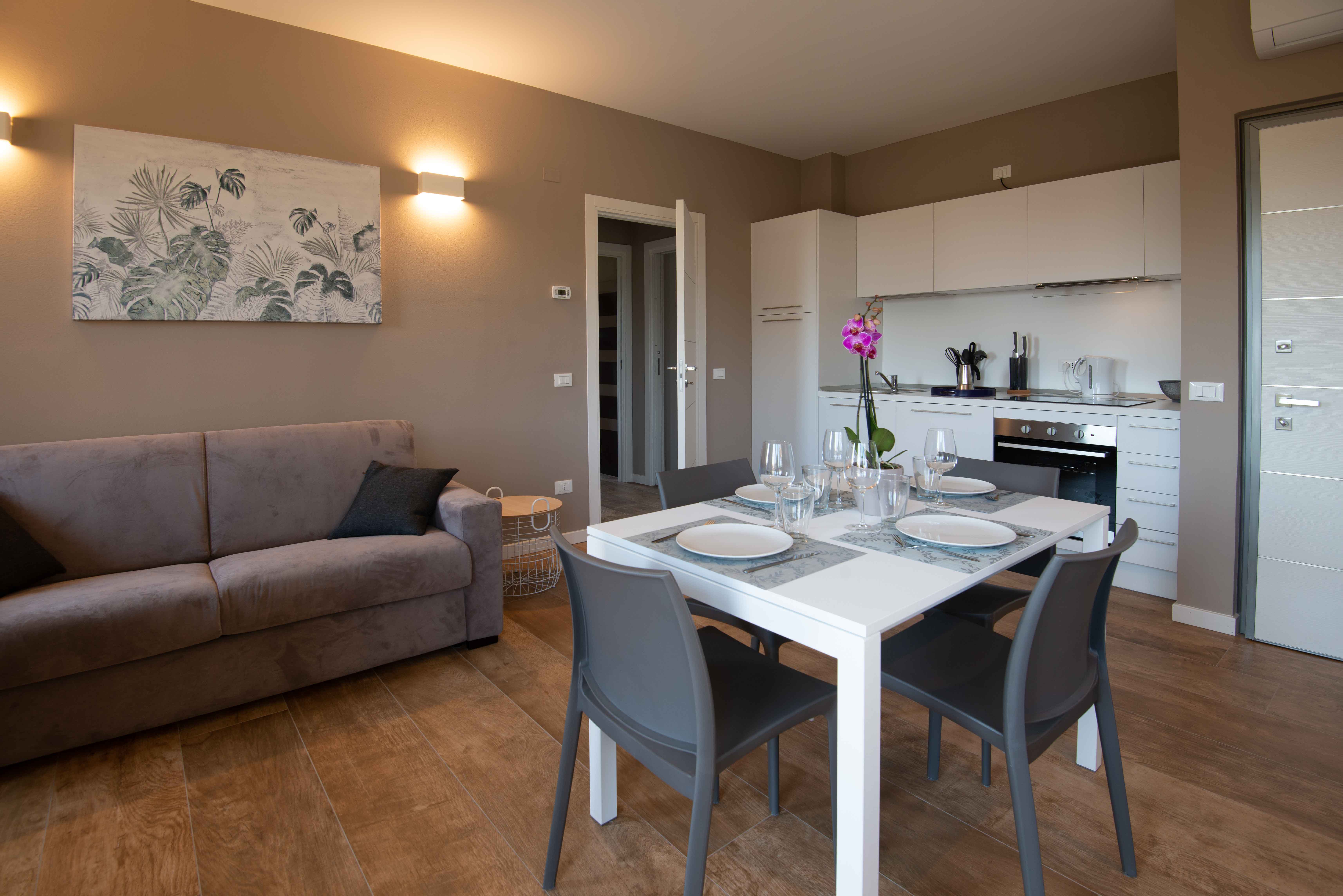 Apartments Sirmione center